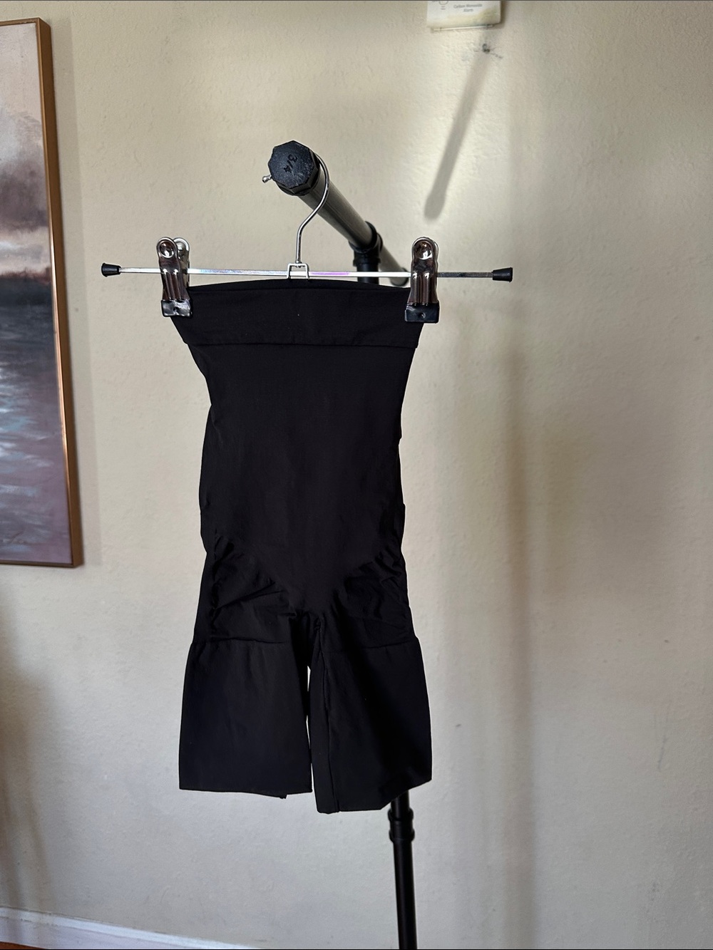 SKIMS SHEER SEAMLESS HIGH-WAISTED MID THIGH SHORT |‎ ONYX nwot size XS